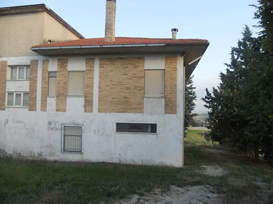 Immagine 18 di Rustico / casale in vendita  in contrada Lava a Offida