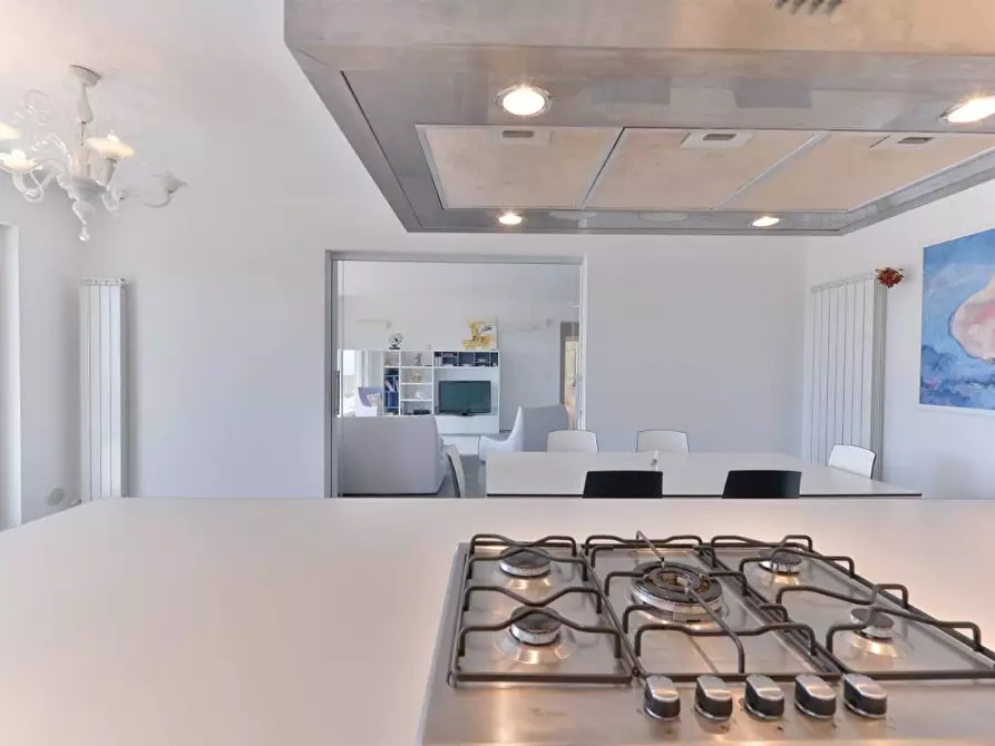 Immagine 16 di Villa in vendita  a San Benedetto Del Tronto