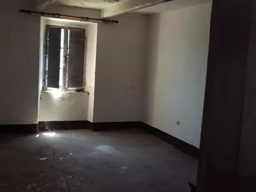 Immagine 11 di Rustico / casale in vendita  in Cont. valle di Rotella a Rotella