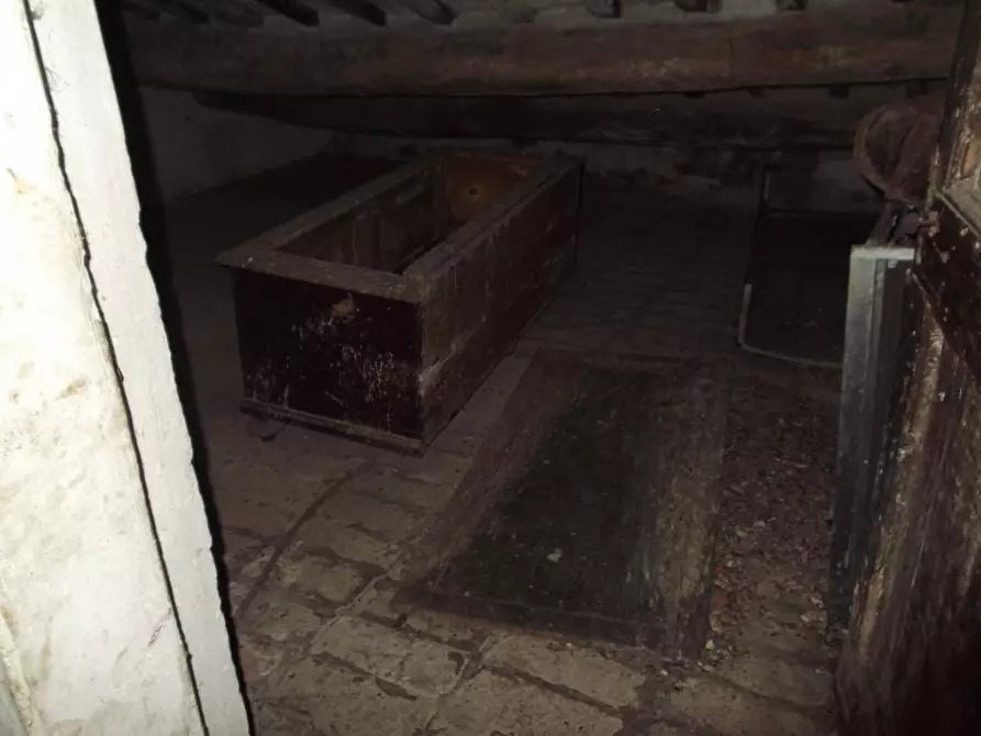 Immagine 14 di Rustico / casale in vendita  in Cont. valle di Rotella a Rotella