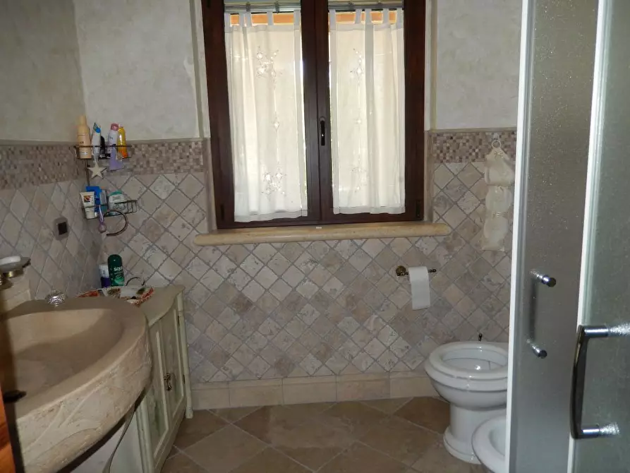 Immagine 14 di Villa in vendita  a Ancarano