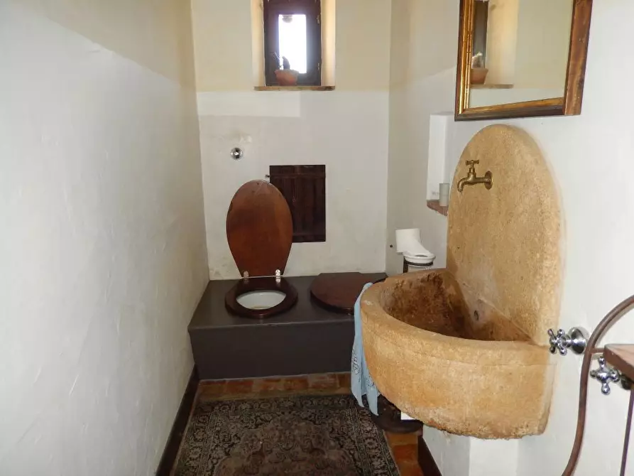 Immagine 32 di Rustico / casale in vendita  in Montelupone a Appignano