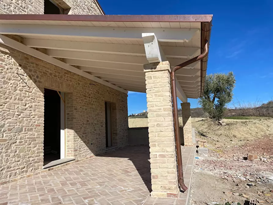 Immagine 9 di Rustico / casale in vendita  a Cossignano