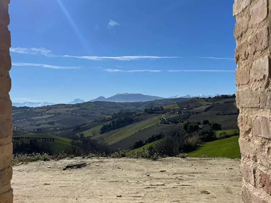 Immagine 12 di Rustico / casale in vendita  a Cossignano