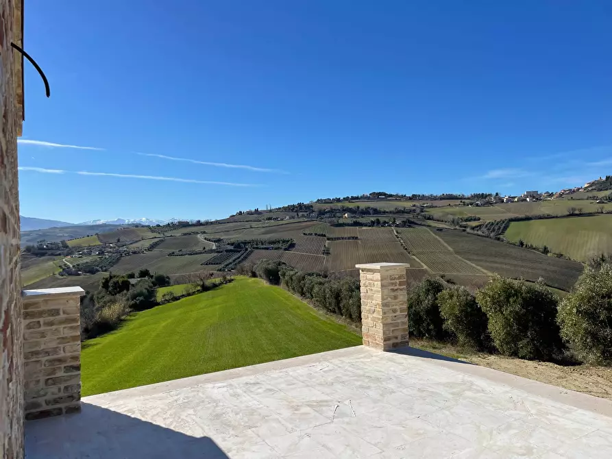 Immagine 13 di Rustico / casale in vendita  a Cossignano