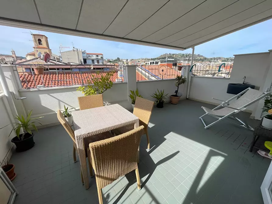 Immagine 33 di Casa indipendente in vendita  in Volturno 42 a San Benedetto Del Tronto
