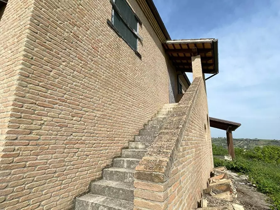 Immagine 20 di Rustico / casale in vendita  in CONTRADA SANT'ANDREA a Cupra Marittima