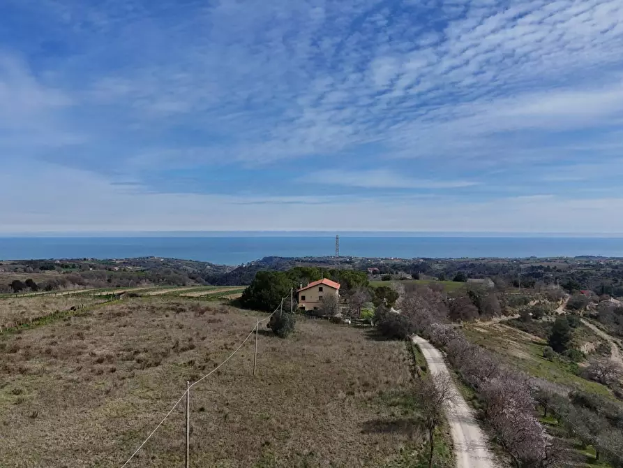 Immagine 13 di Rustico / casale in vendita  in petrella a Ripatransone