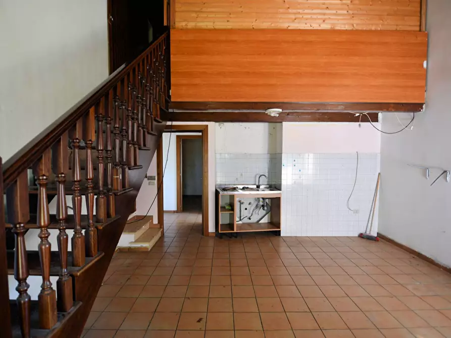 Immagine 15 di Rustico / casale in vendita  in petrella a Ripatransone