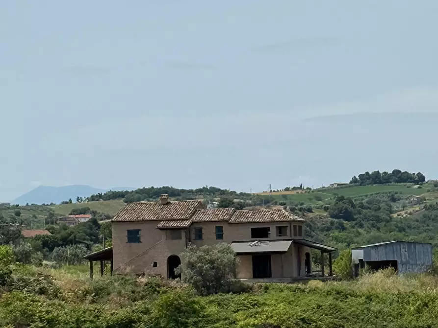 Immagine 26 di Rustico / casale in vendita  in CONTRADA SANT'ANDREA a Cupra Marittima