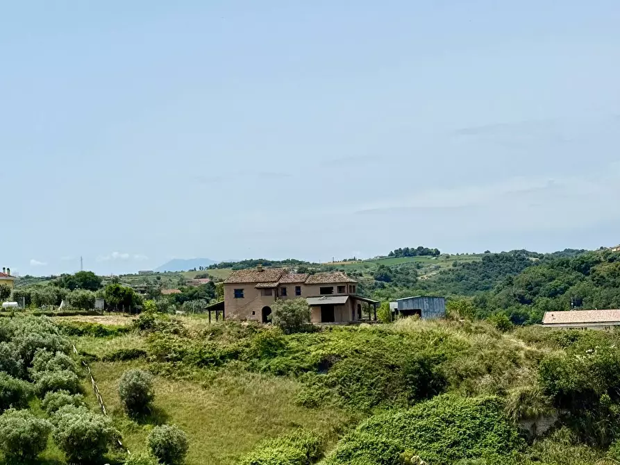 Immagine 27 di Rustico / casale in vendita  in CONTRADA SANT'ANDREA a Cupra Marittima