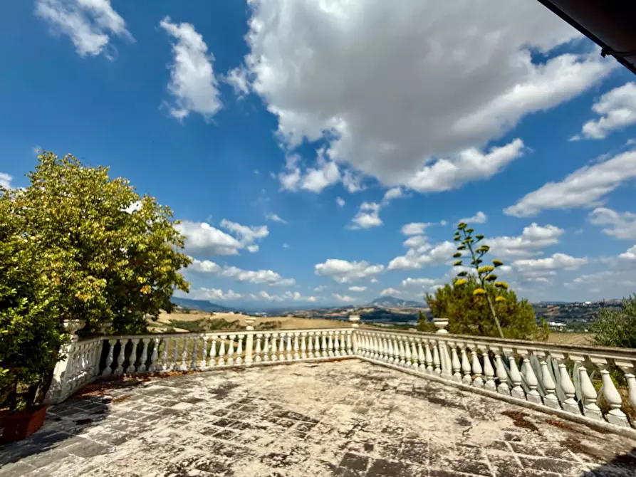 Immagine 3 di Rustico / casale in vendita  a Ancarano