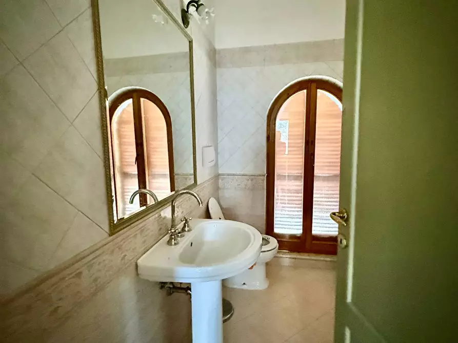 Immagine 14 di Rustico / casale in vendita  a Ancarano