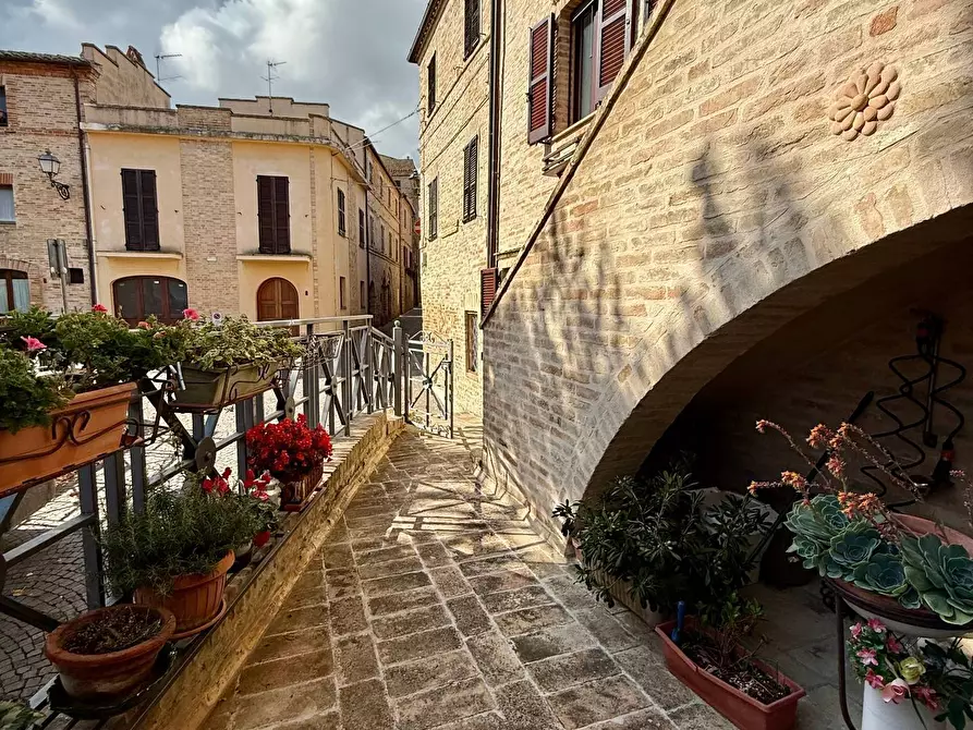 Immagine 39 di Casa indipendente in vendita  a Altidona