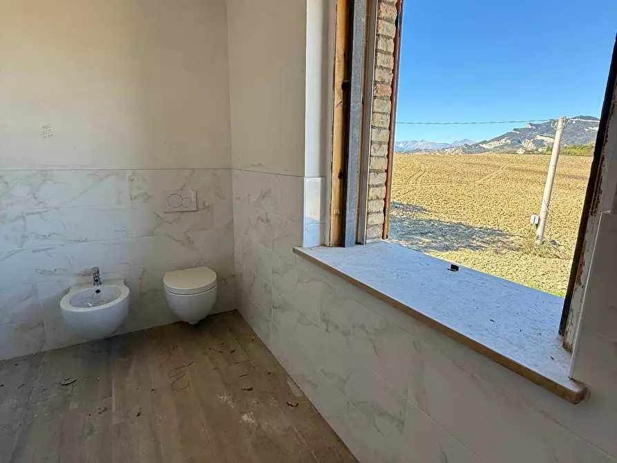 Immagine 7 di Rustico / casale in vendita  a Appignano Del Tronto