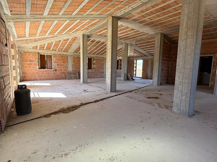 Immagine 10 di Rustico / casale in vendita  a Appignano Del Tronto