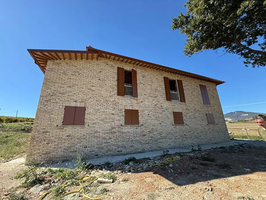 Immagine 16 di Rustico / casale in vendita  a Appignano Del Tronto