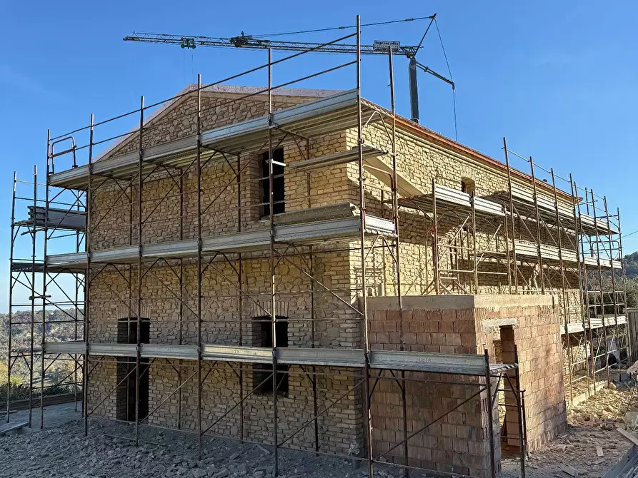 Immagine 24 di Rustico / casale in vendita  a Ripatransone