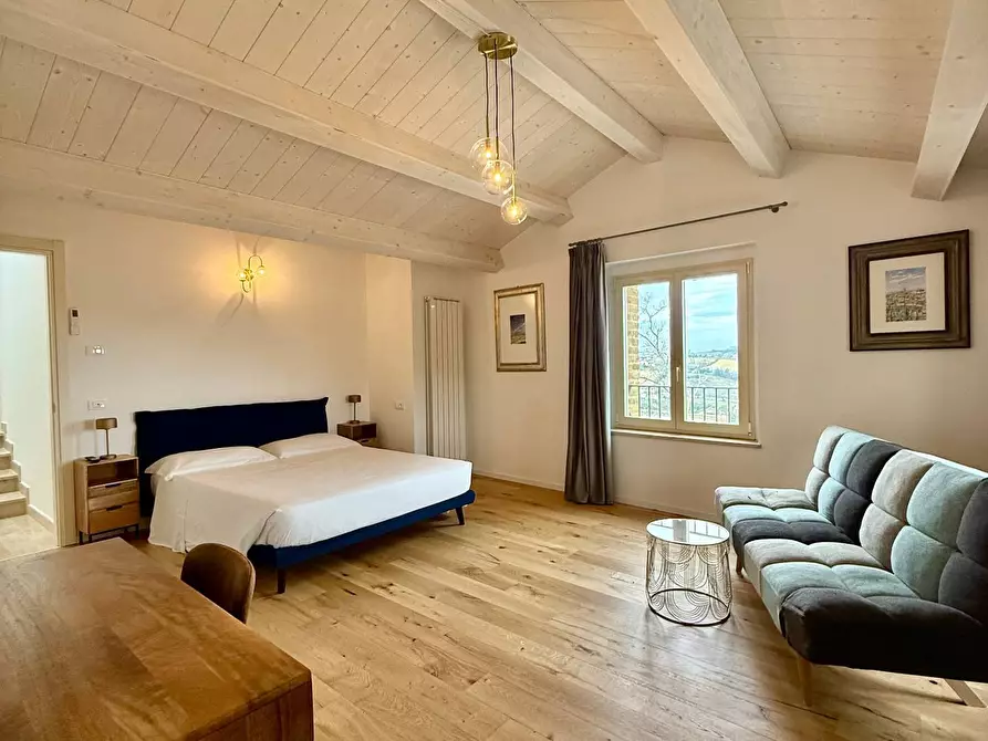 Immagine 1 di Casa indipendente in vendita  a Altidona