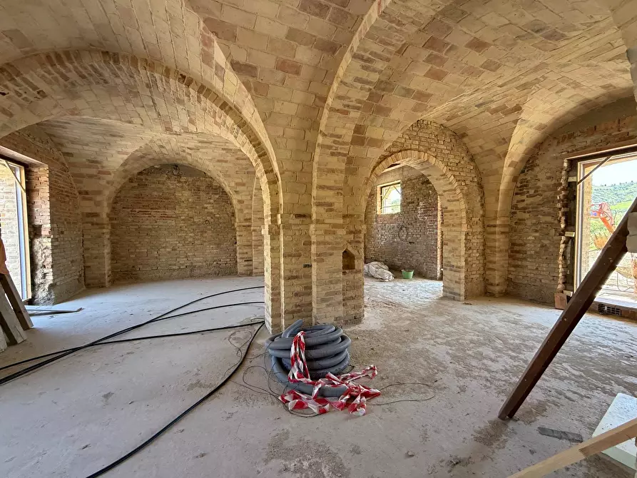 Immagine 4 di Rustico / casale in vendita  in Collevecchio a Ripatransone