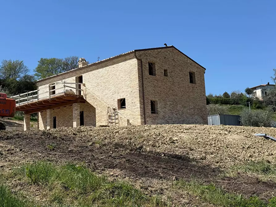 Immagine 1 di Rustico / casale in vendita  in Collevecchio a Ripatransone