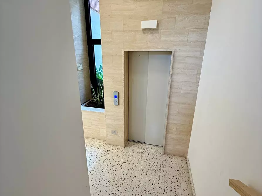 Immagine 32 di Appartamento in vendita  a San Benedetto Del Tronto