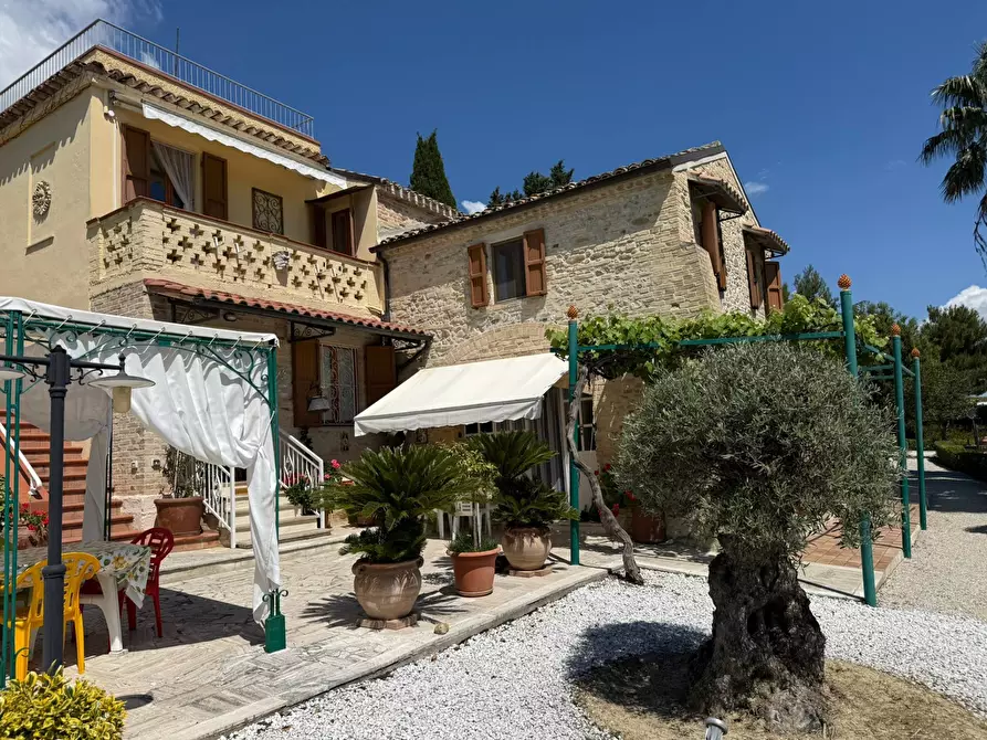Immagine 1 di Rustico / casale in vendita  in Contrada Tesino a San Benedetto Del Tronto