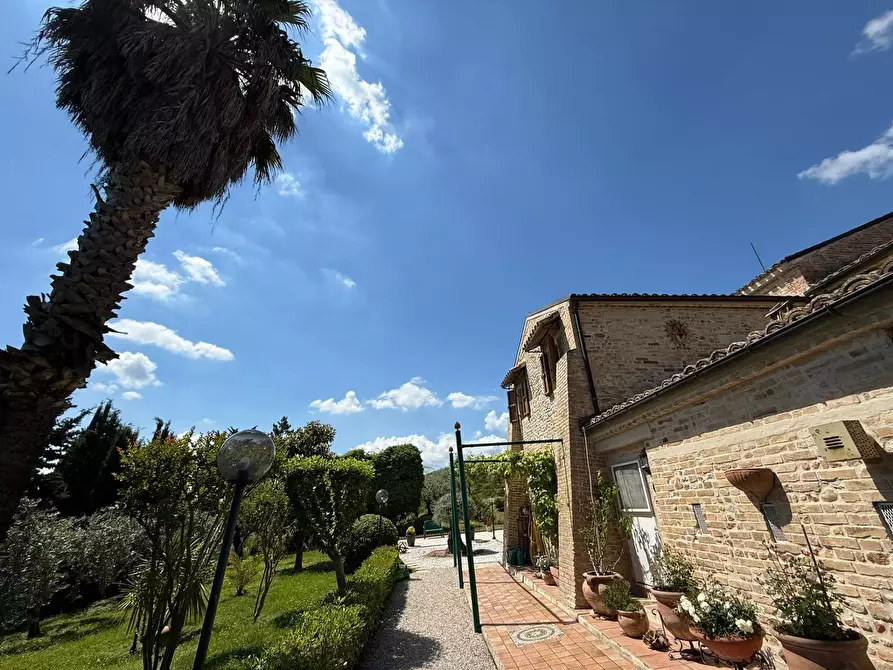 Immagine 2 di Rustico / casale in vendita  in Contrada Tesino a San Benedetto Del Tronto