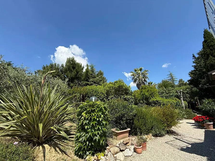 Immagine 33 di Rustico / casale in vendita  in Contrada Tesino a San Benedetto Del Tronto