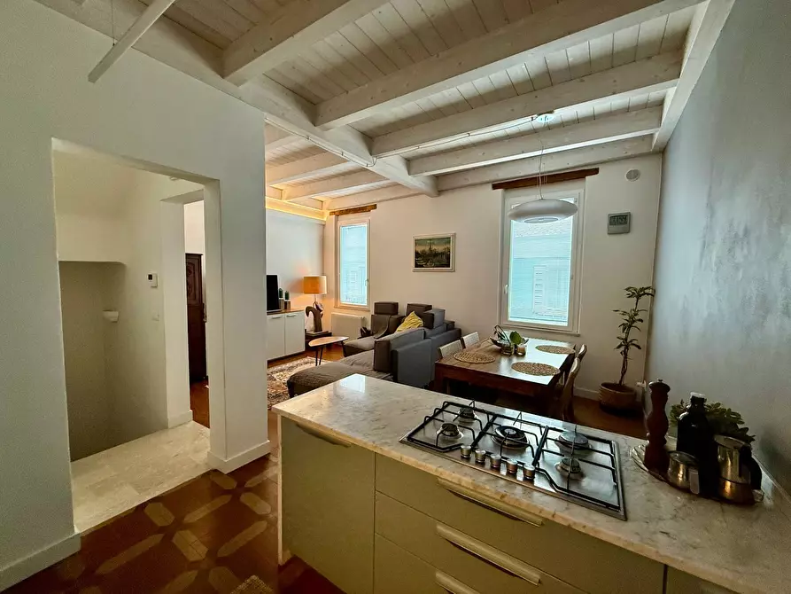Immagine 11 di Casa indipendente in vendita  in Volturno 42 a San Benedetto Del Tronto