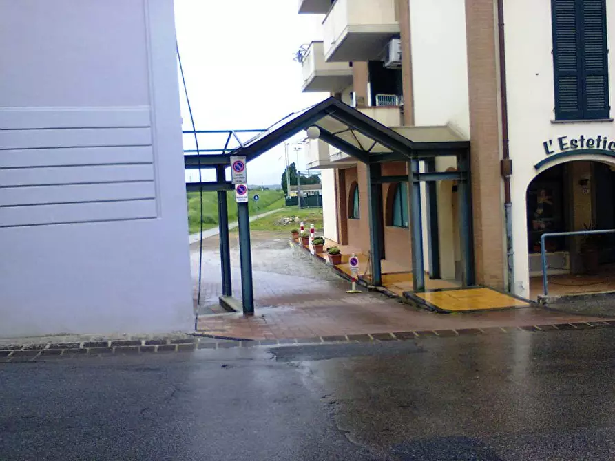 Immagine 6 di Ufficio in affitto  a Empoli