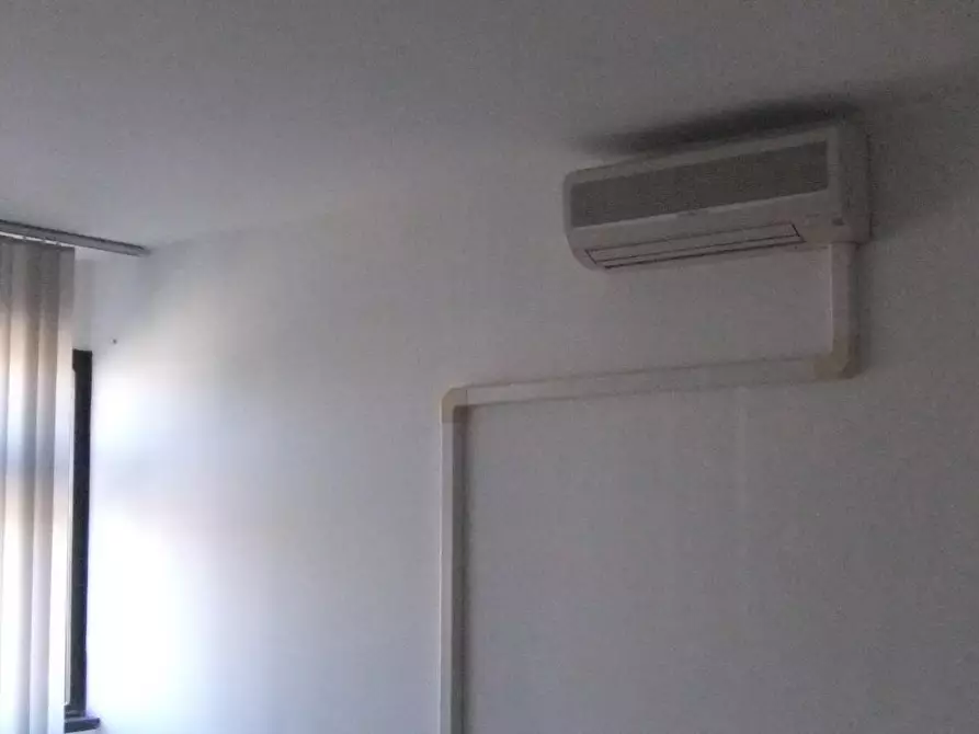 Immagine 3 di Ufficio in affitto  a Vinci