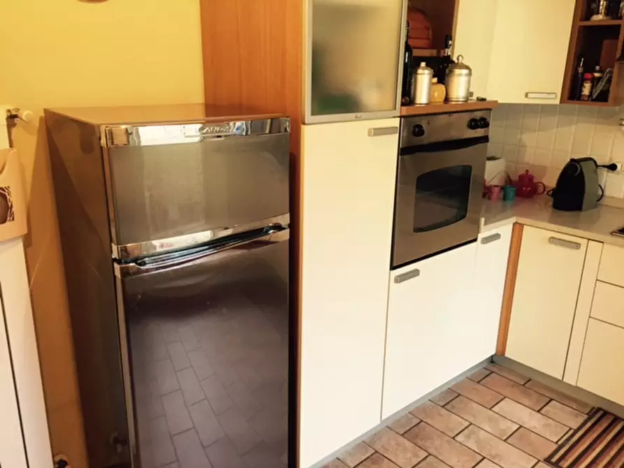 Immagine 13 di Appartamento in affitto  a Empoli