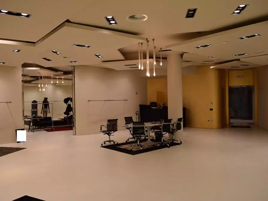 Immagine 32 di Capannone industriale in affitto  a Montelupo Fiorentino