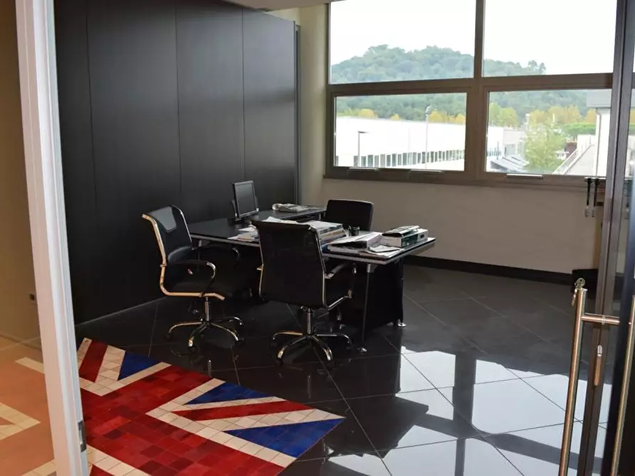 Immagine 35 di Capannone industriale in affitto  a Montelupo Fiorentino