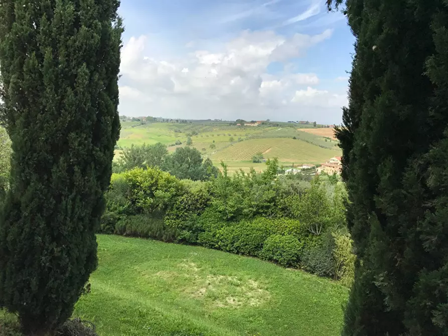 Immagine 30 di Villetta a schiera in affitto  a Vinci