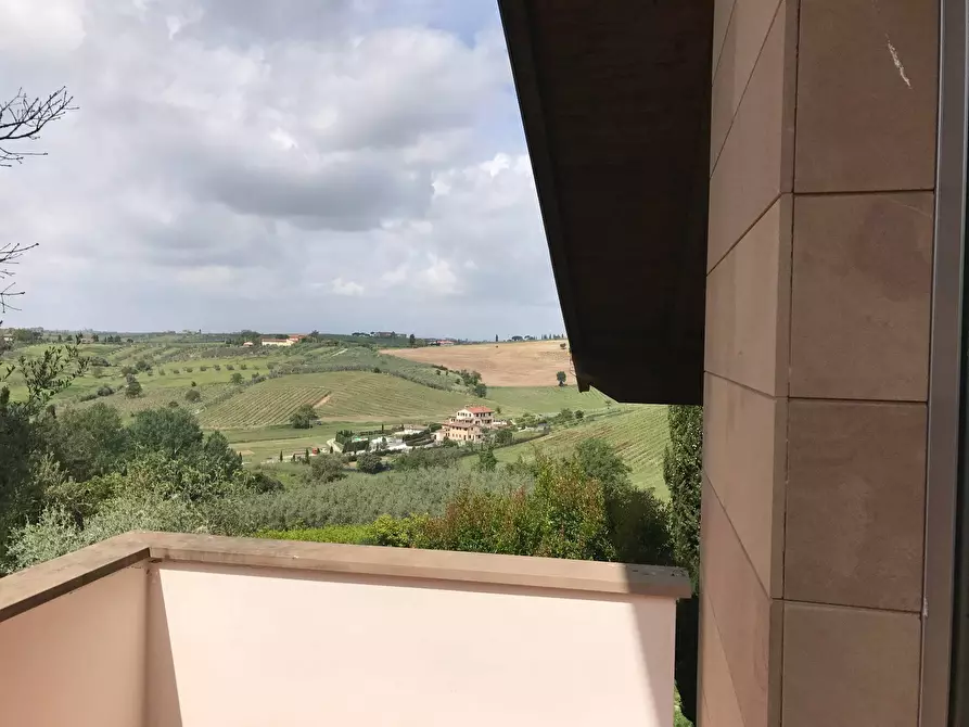 Immagine 33 di Villetta a schiera in affitto  a Vinci