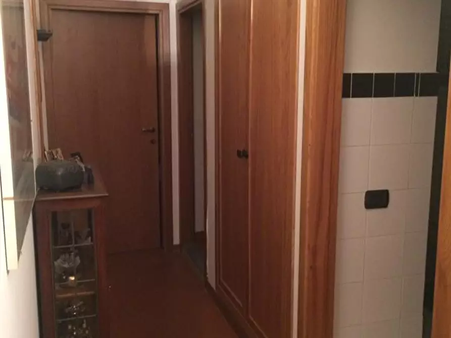 Immagine 18 di Appartamento in vendita  a Capraia E Limite