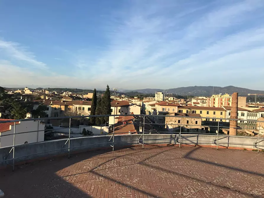 Immagine 12 di Loft/Open space in affitto  a Empoli