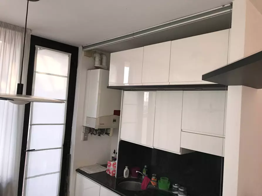 Immagine 2 di Loft/Open space in affitto  a Empoli