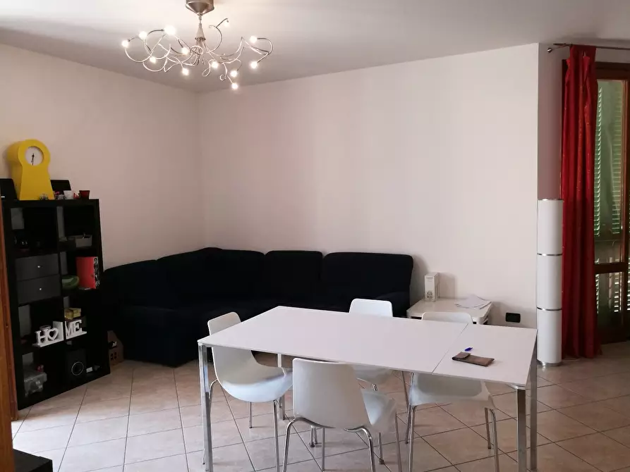 Immagine 5 di Appartamento in affitto  a Empoli