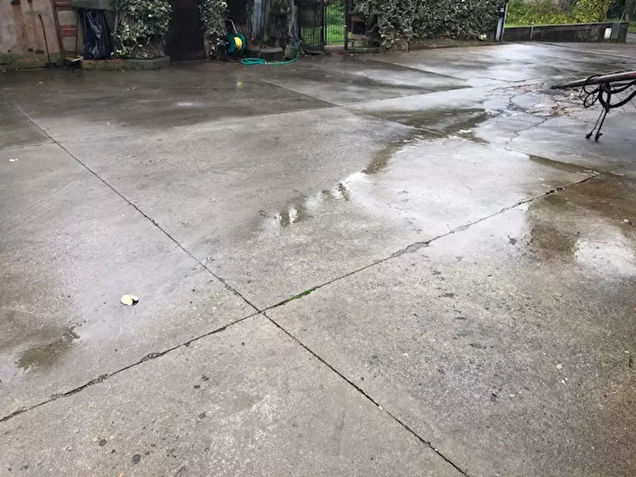 Immagine 3 di Attività commerciale in affitto  a Empoli