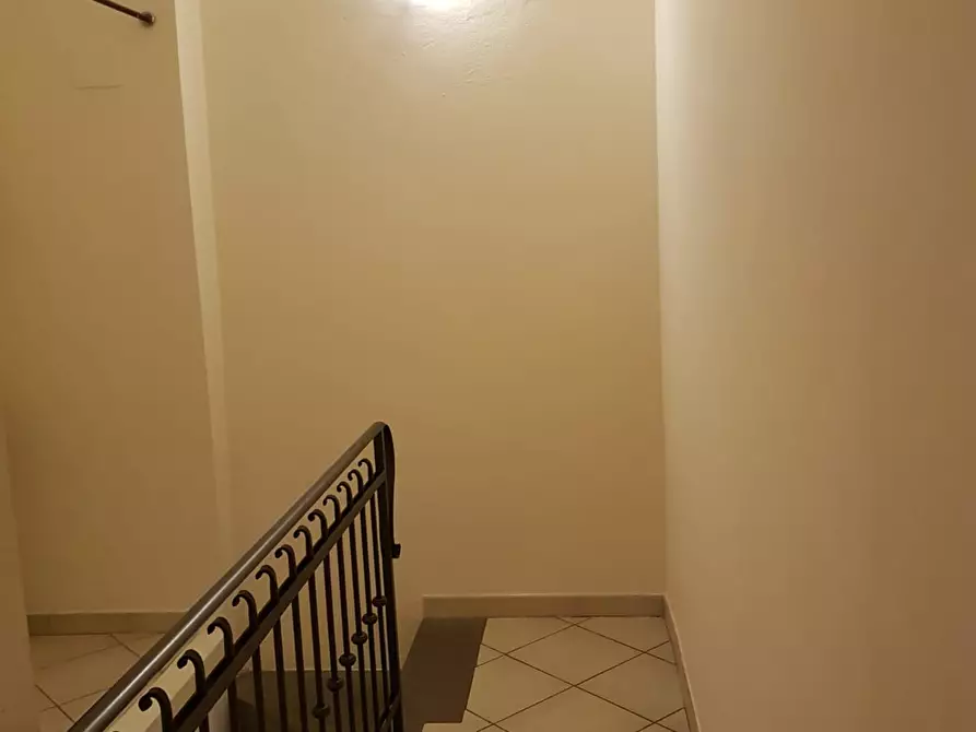 Immagine 6 di Appartamento in affitto  a Capraia E Limite