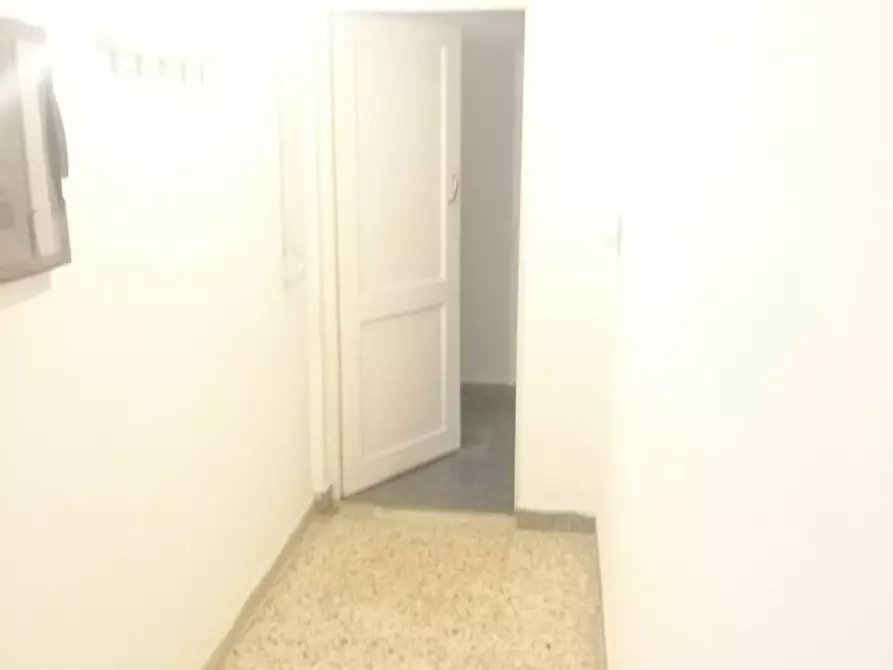 Immagine 3 di Attività commerciale in affitto  a Empoli