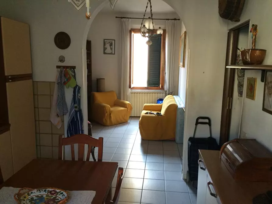 Immagine 2 di Camera in affitto  a Empoli