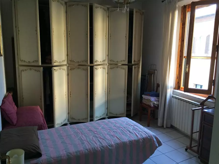 Immagine 4 di Camera in affitto  a Empoli