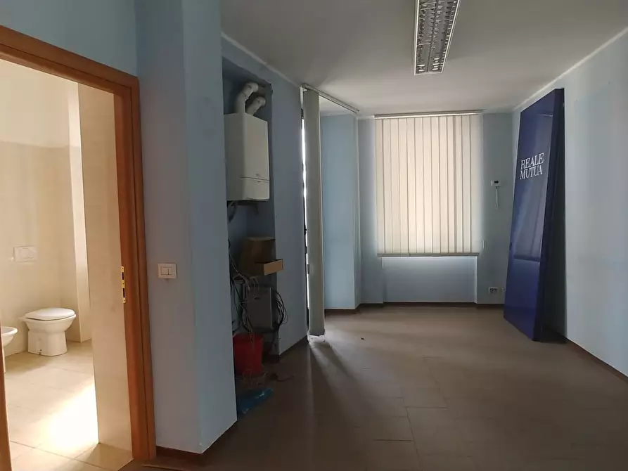 Immagine 8 di Ufficio in affitto  in Via Paolo Regis 1 a Chivasso