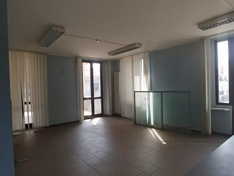 Immagine 5 di Ufficio in affitto  in Via Paolo Regis 1 a Chivasso