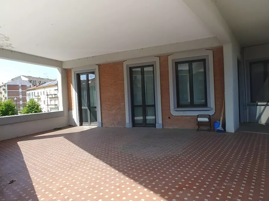 Immagine 15 di Ufficio in affitto  in Via Paolo Regis 1 a Chivasso