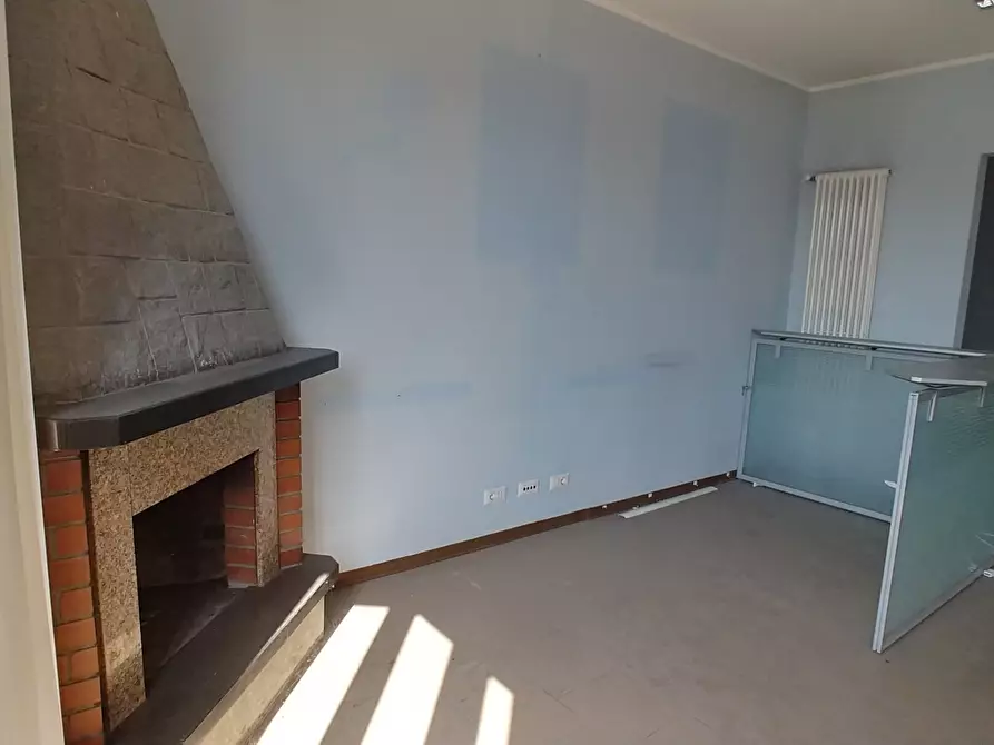 Immagine 17 di Ufficio in affitto  in Via Paolo Regis 1 a Chivasso